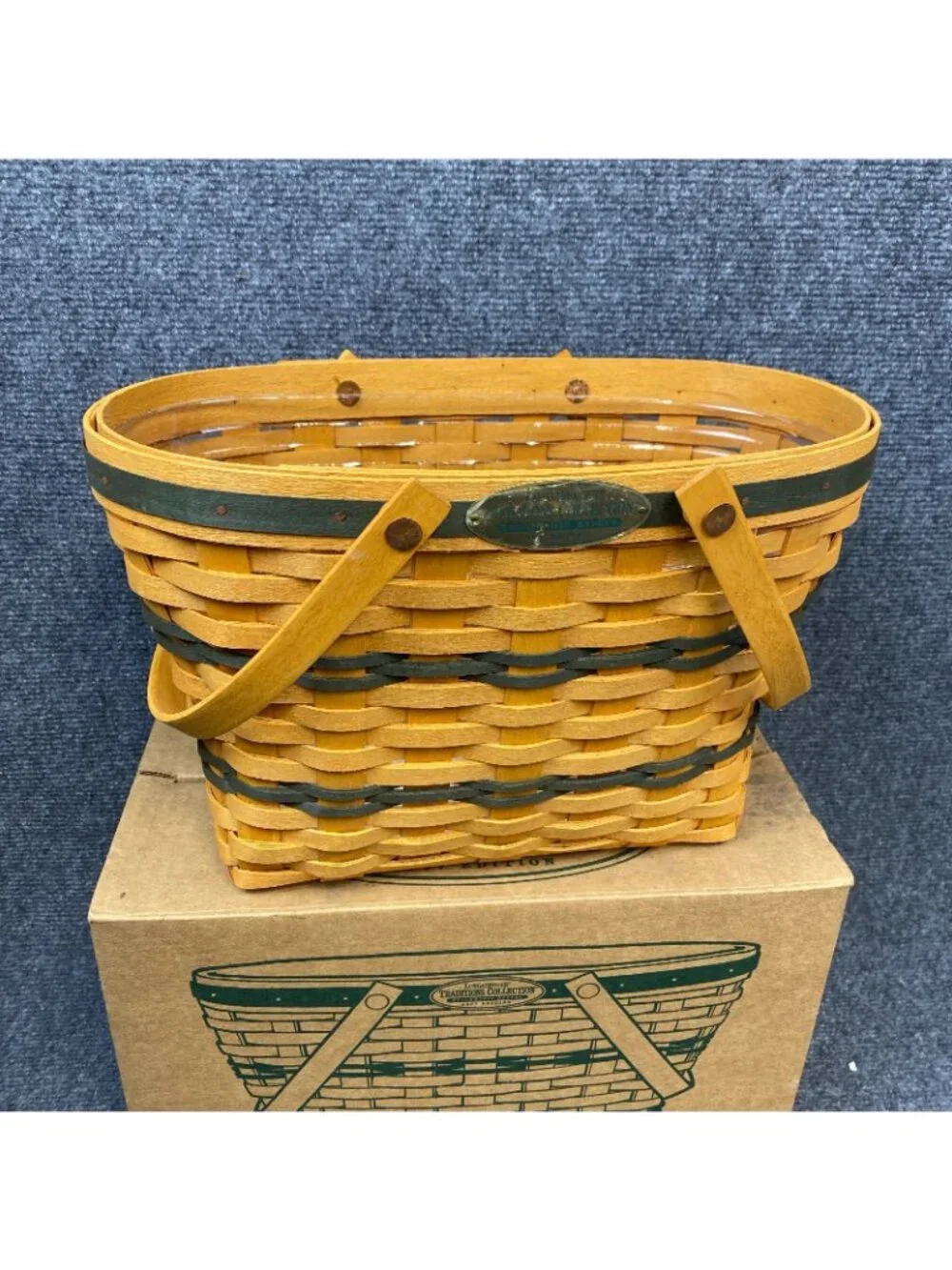 Longaberger Fellowship Basket 1997 Traditions Collection w/ Box & Protector